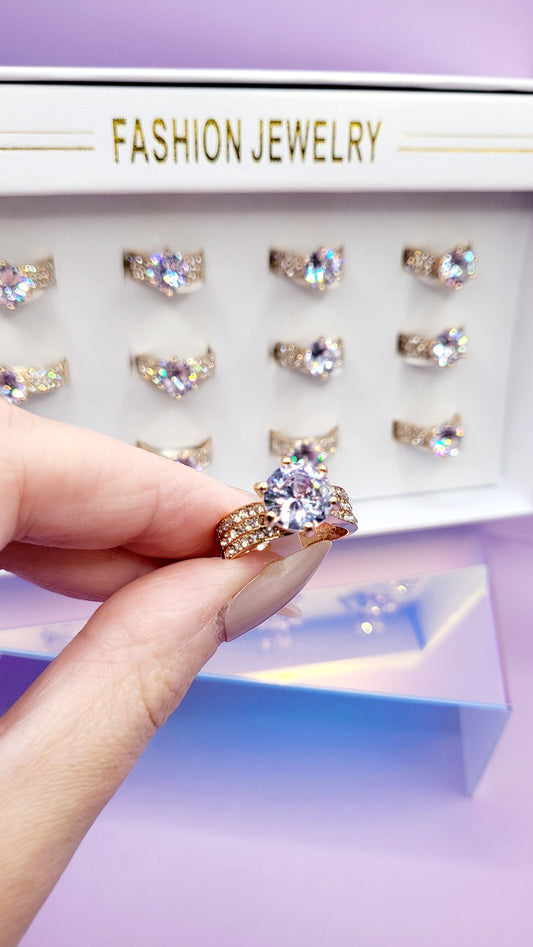 Dreamy Crystal Ring Gold
